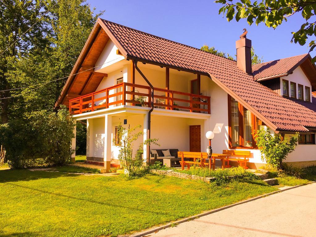 House Samardzic Hotel Jezerce Exterior photo