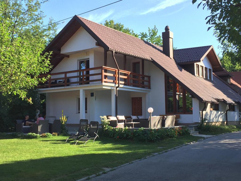 House Samardzic Hotel Jezerce Exterior photo