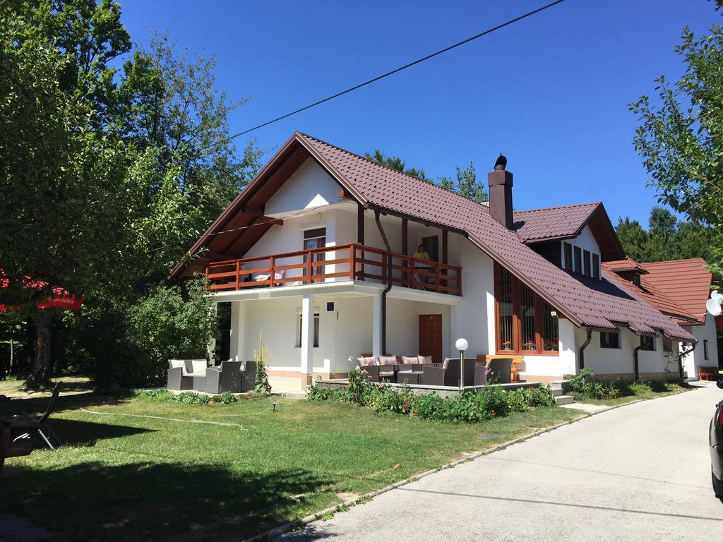 House Samardzic Hotel Jezerce Exterior photo